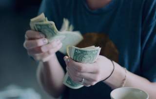 Here's How to Budget in Your Teens