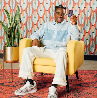Caleb - Yellow chair
