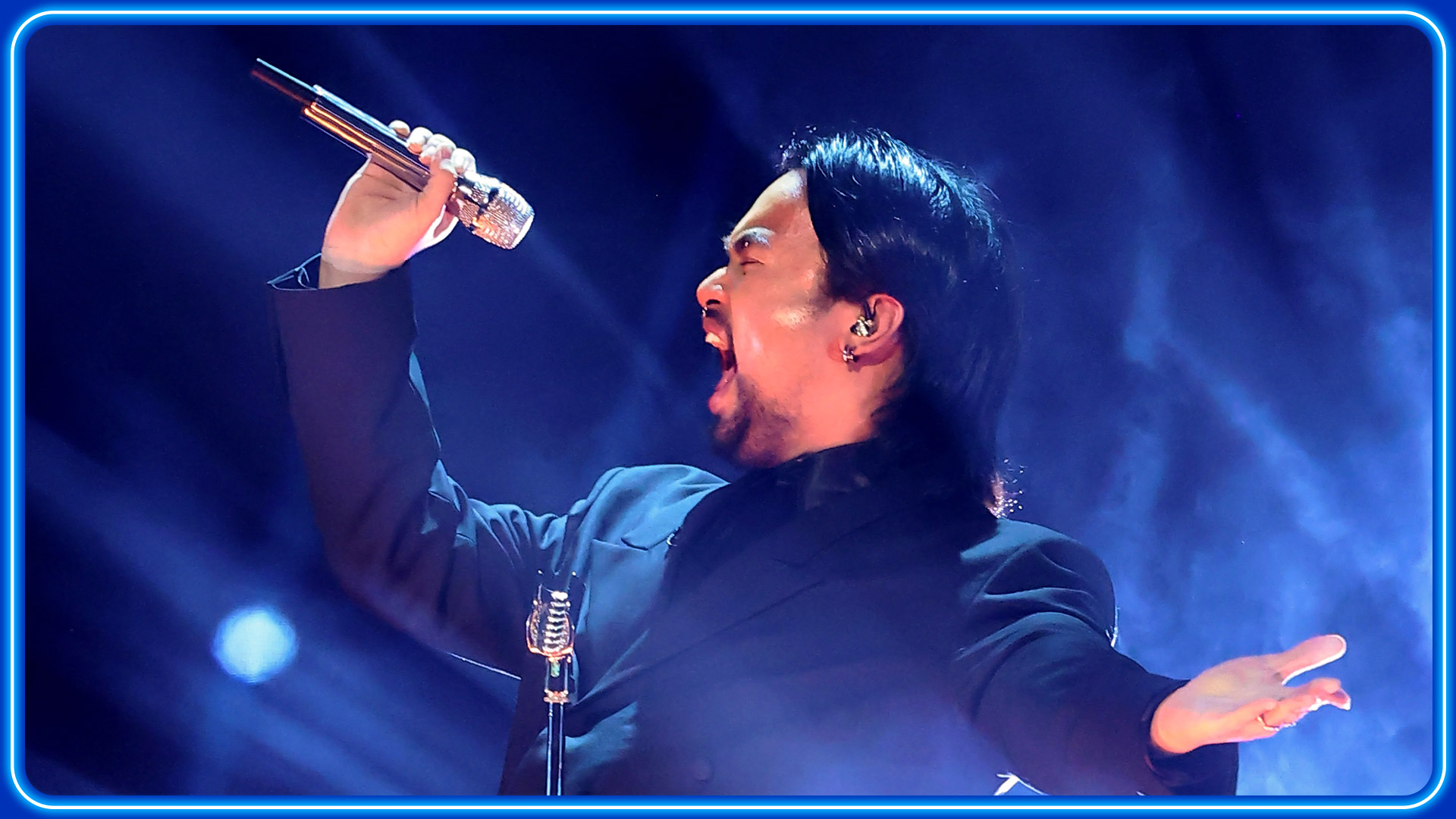 Matty Juniosa set the stage ablaze with powerful 'Nothing Compares 2 U'  cover | Britain's Got Talent