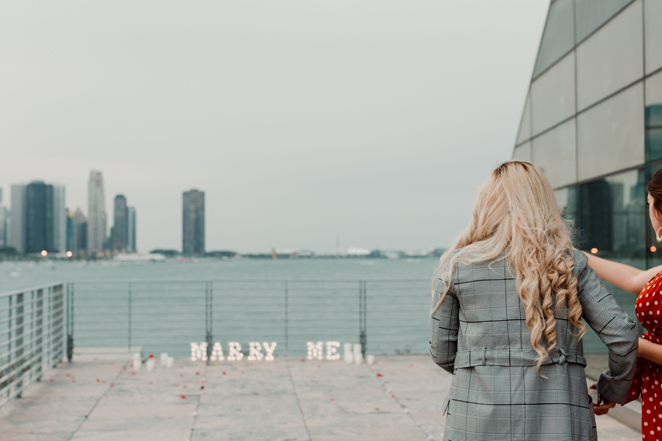 Marry Me Light up sign for a Chicago Skyline Proposal | Proposal Ideas | Chicago Engagement Photographer | Chicago Proposal Photographer | Chicago Proposal | Proposal Stories | How to Propose | She Said Yes | Engaged | Places to Get Engaged in Chicago