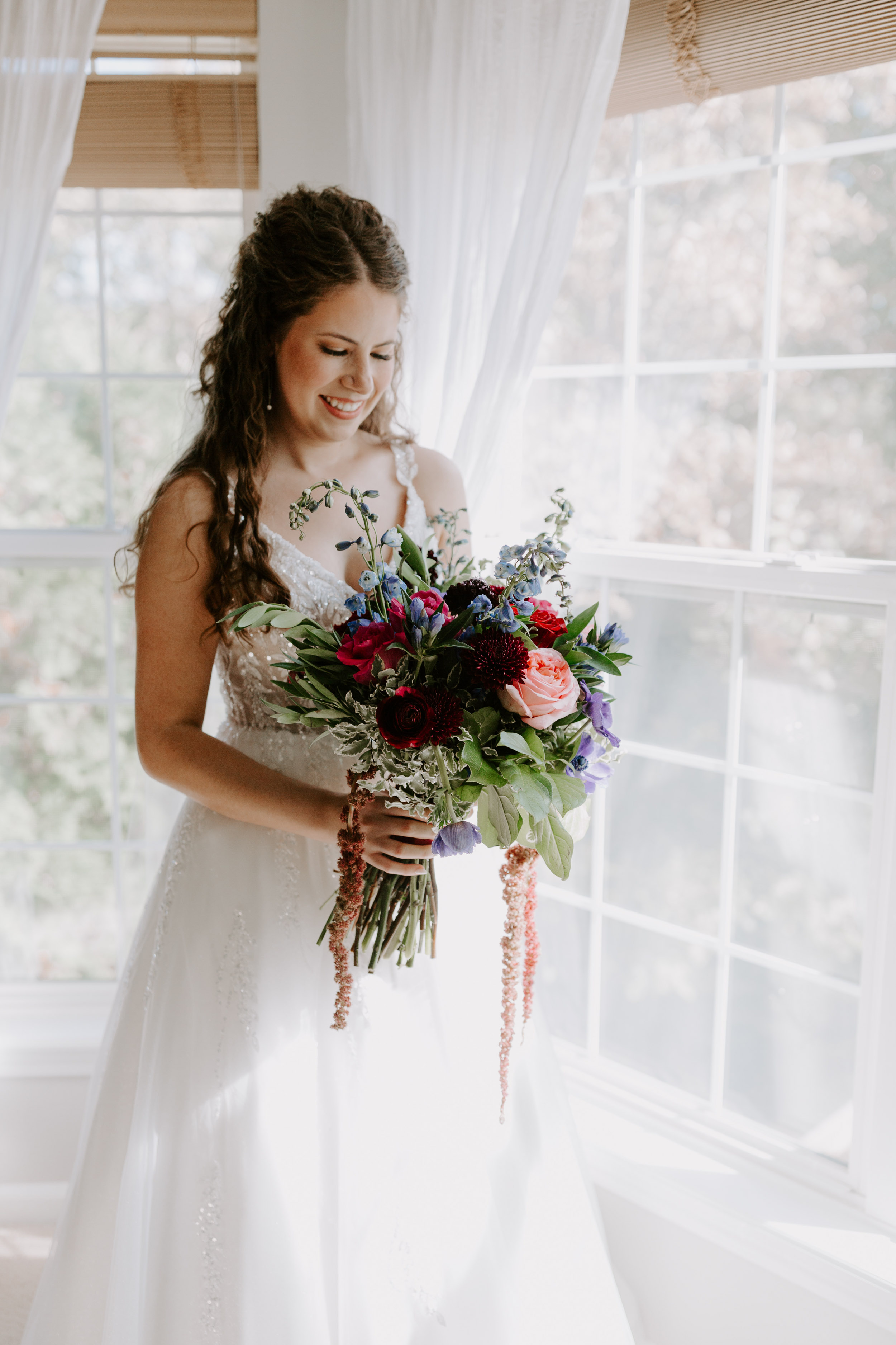 Bridal bouquet with jewel tones 
