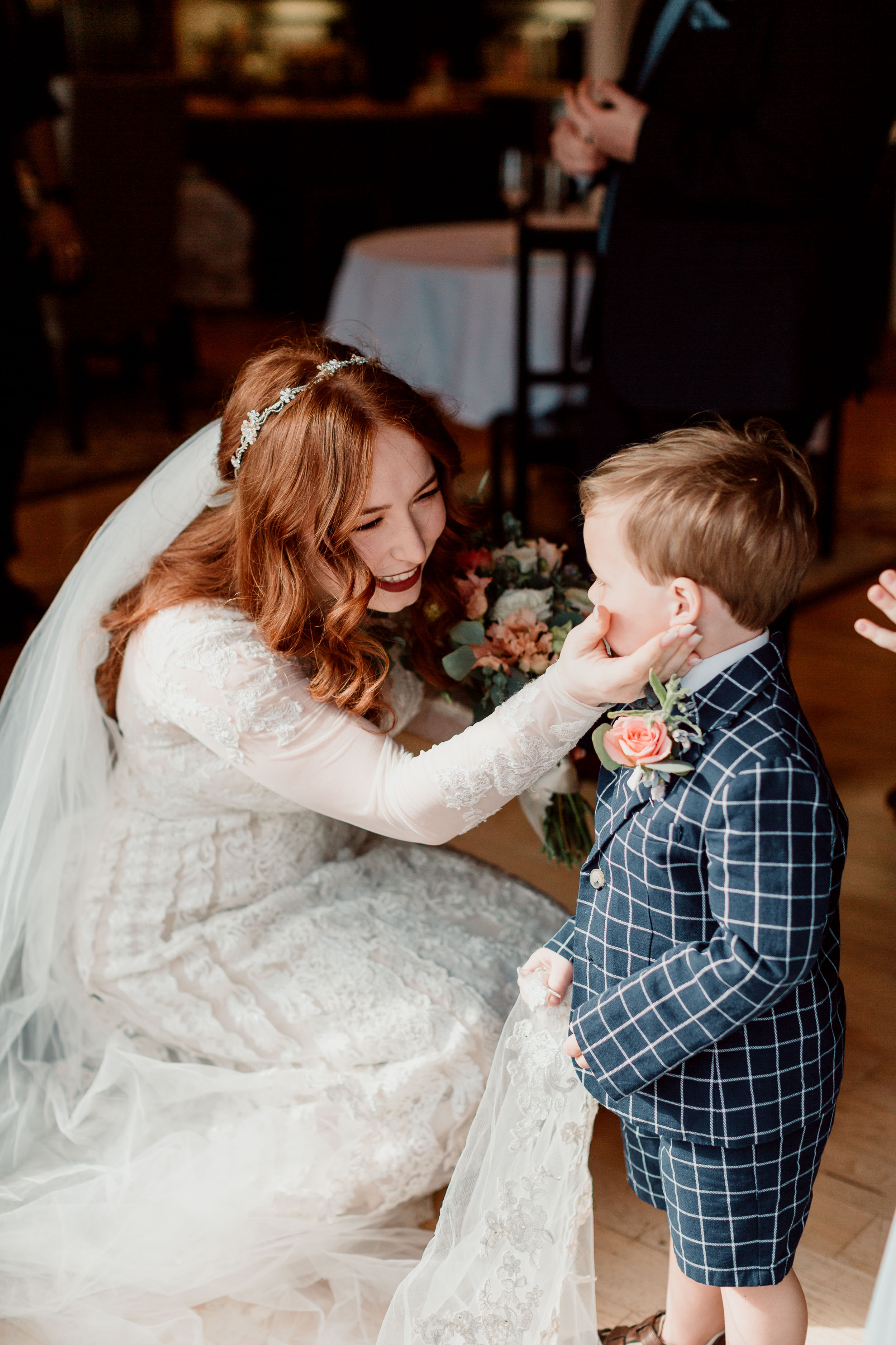 Bride and ring bearer before wedding ceremony | Galena Illinois Airbnb Wedding | Wedding Photographer | Eagle Ridge Galena Wedding | Outdoor Wedding Inspiration | Small Intimate Elopement Wedding