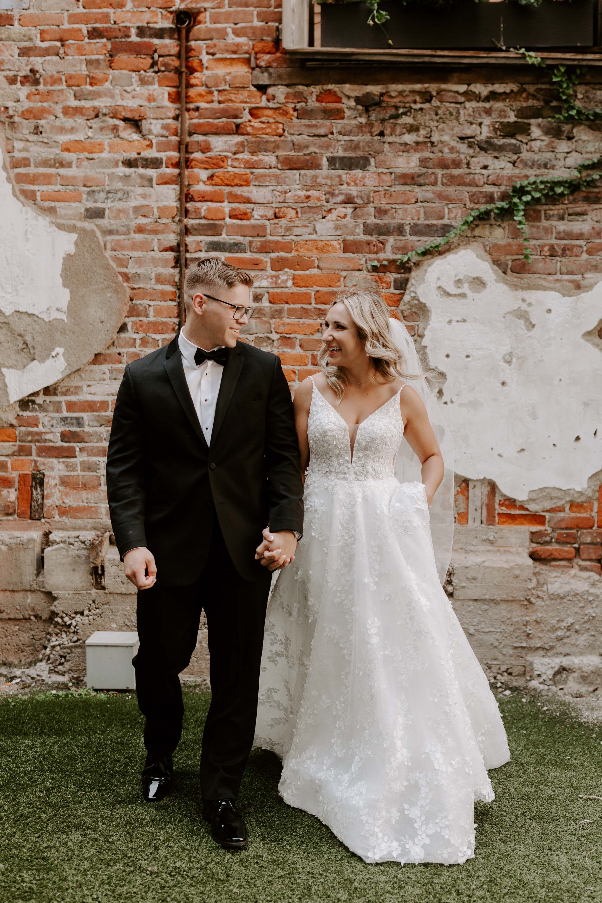 Destination wedding photography | Couples portraits outside of Hotel Covington in Covington, Kentucky