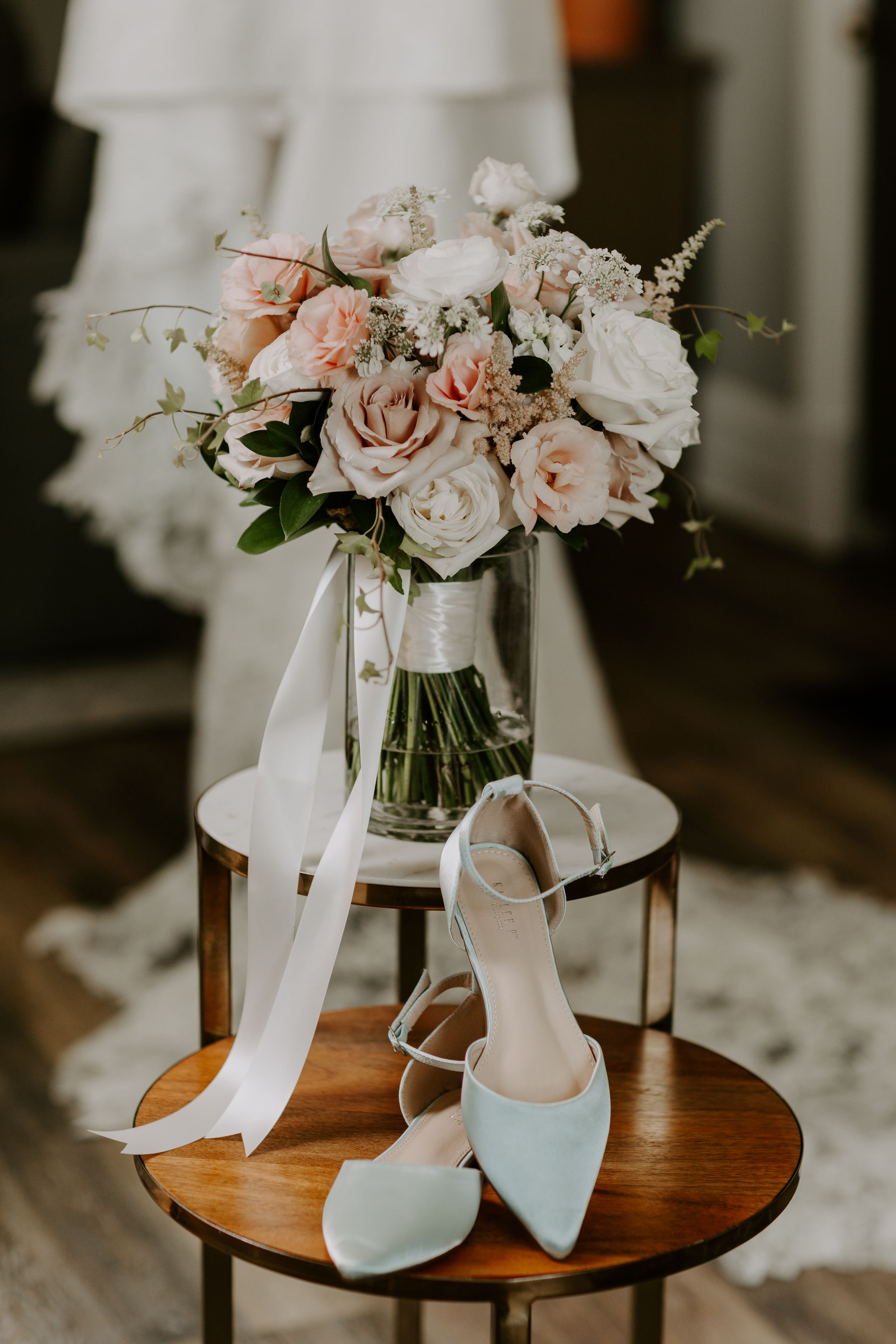 Detail photos with bridal bouquet and wedding shoes | Dayton, Ohio wedding