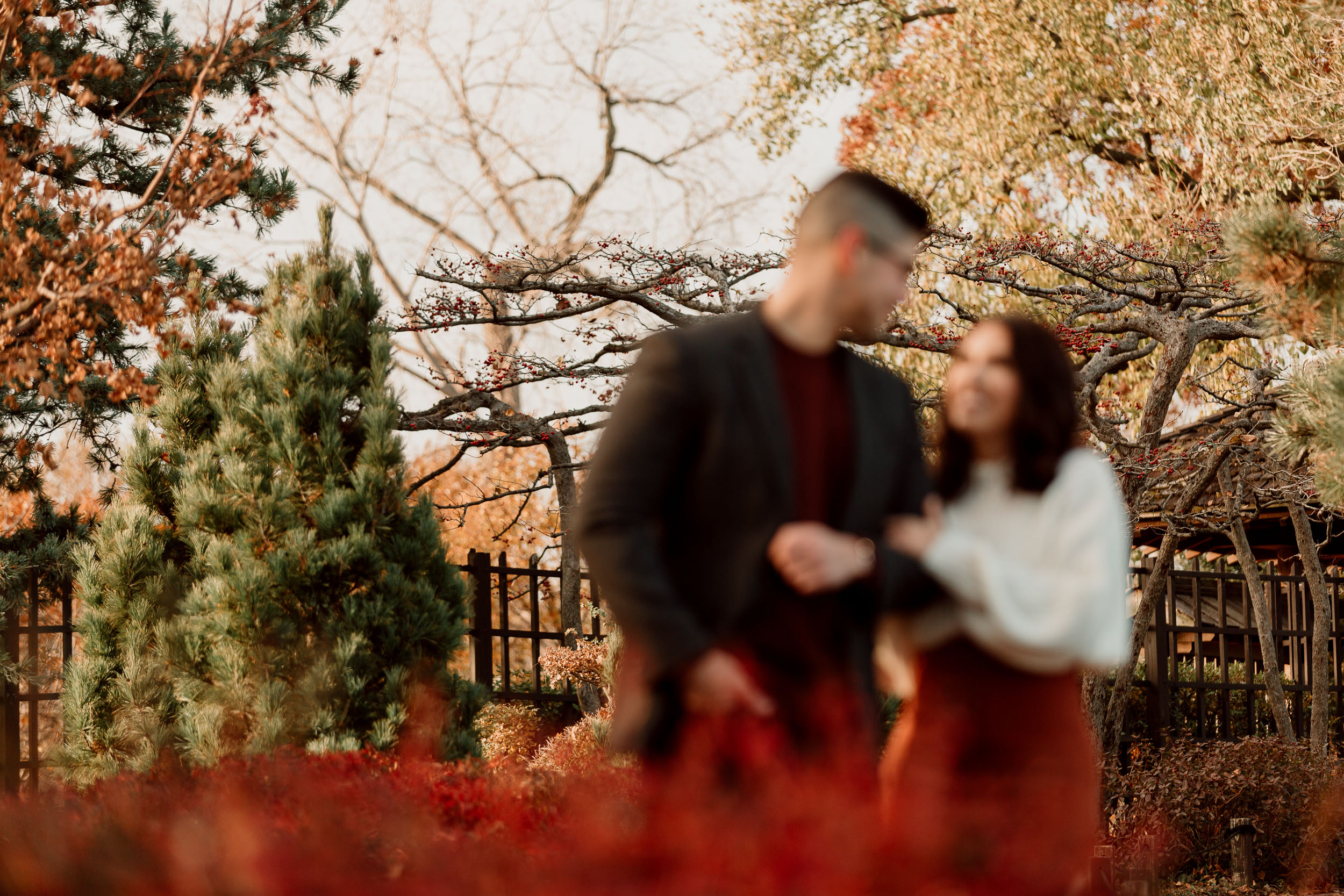 Golden hour engagement session at Garden of the Phoenix