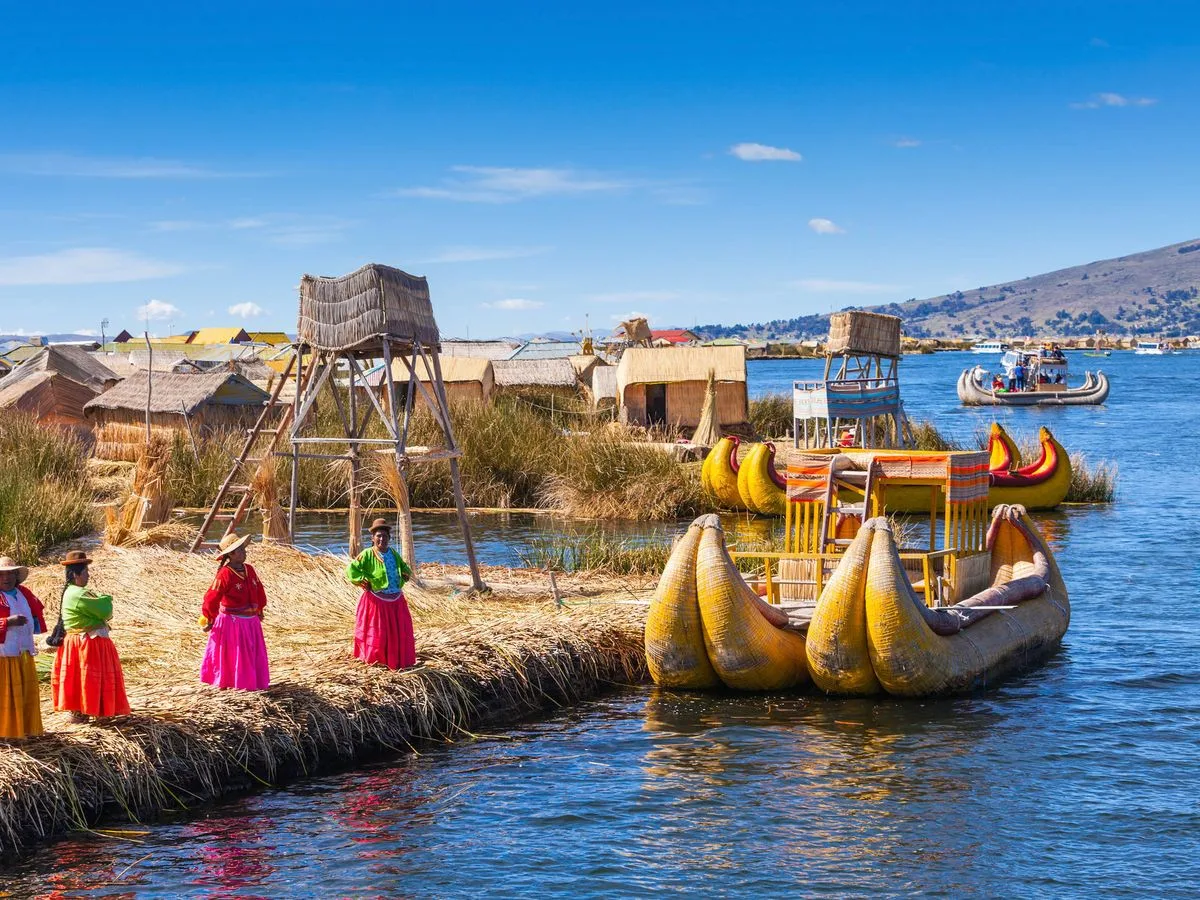 Cover Image for El Lago Titicaca: Un Tesoro Natural