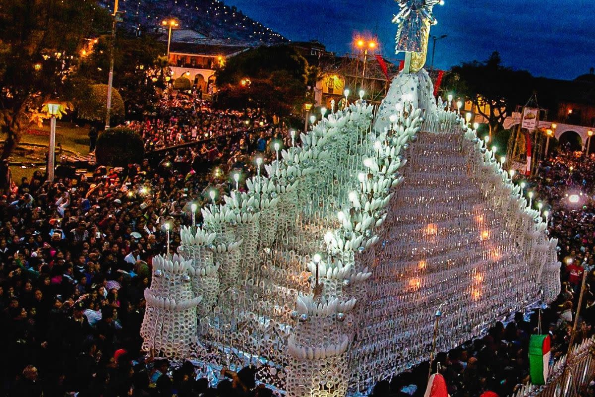 Cover Image for La Semana Santa en Ayacucho "Ciudad de las Iglesias"