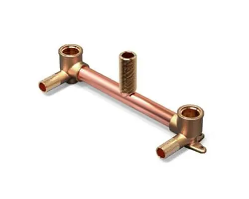 Copper plumbing fixture with horizontal pipe connecting two outlet fittings and a central threaded connection