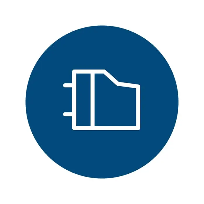 White irrigation fitting icon on a circular blue background