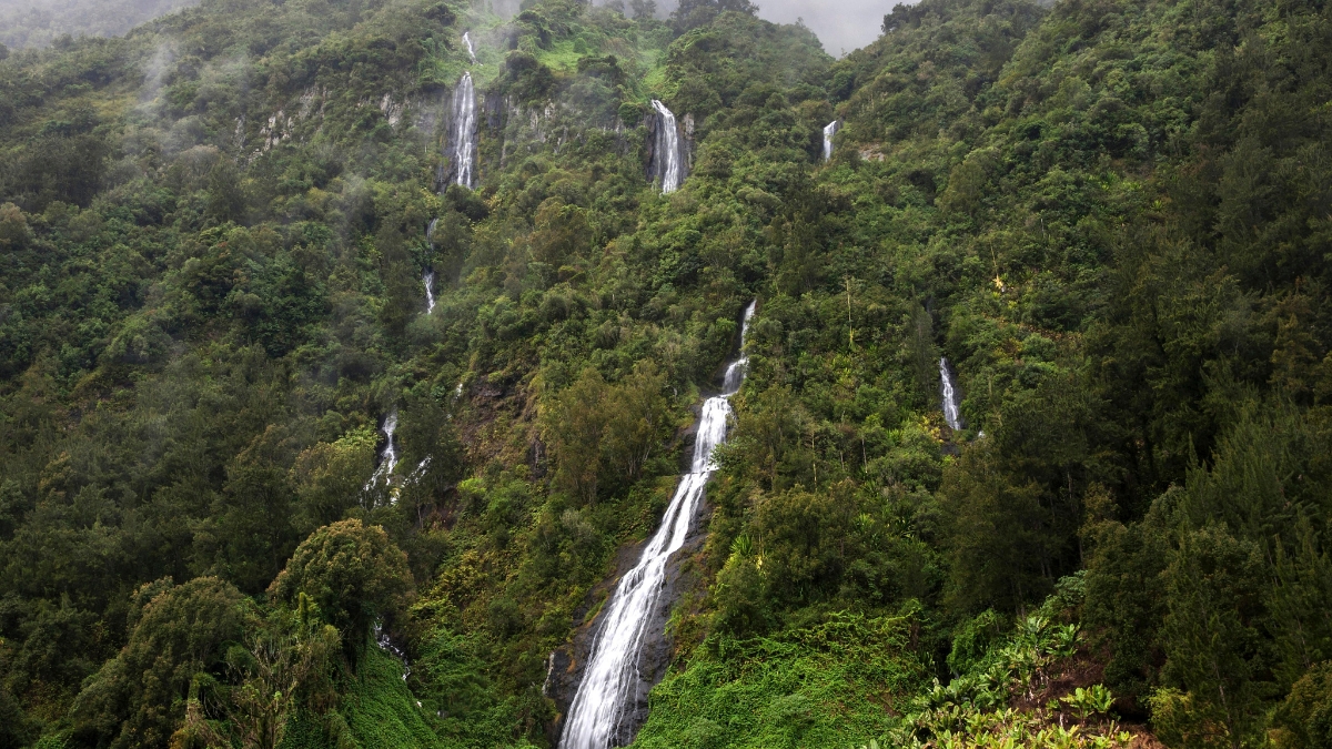 voile-de-la-mariee-waterfall-salazie-reunion