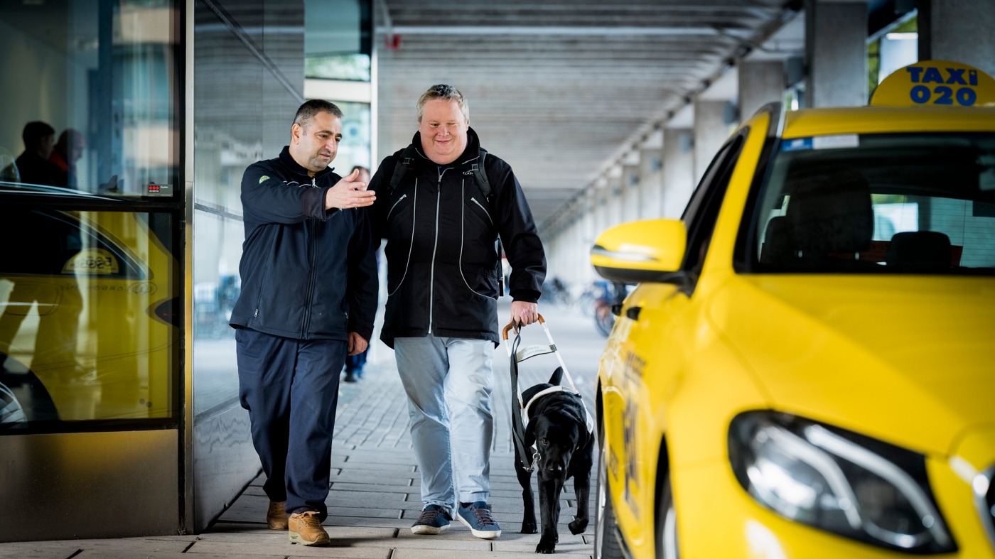 Patient med ledarhund