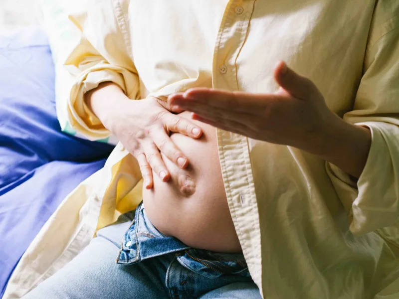 Hoe geef je jezelf een buikmassage tijdens de zwangerschap?