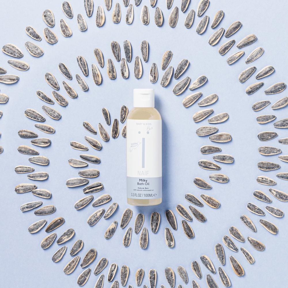 Naif---Milky-Bath-Oil
