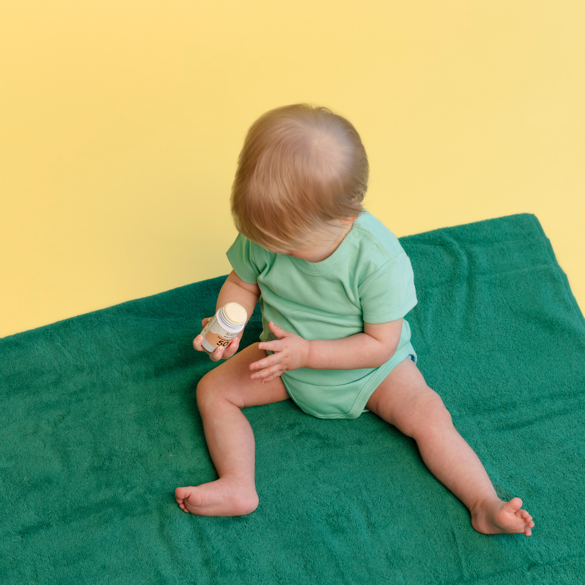 Wat is het verschil tussen zonnebrand voor baby’s en zonnebrand voor kinderen?