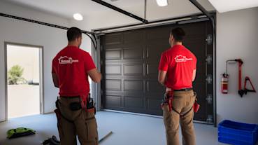 Sacramento Garage Door Repair Contractor