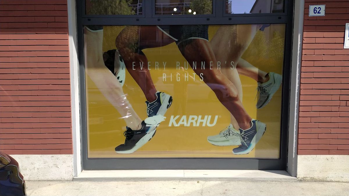 Vetrina Karhu