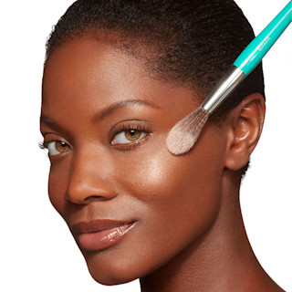 cosmo-power-3d-strobing-highlighter details