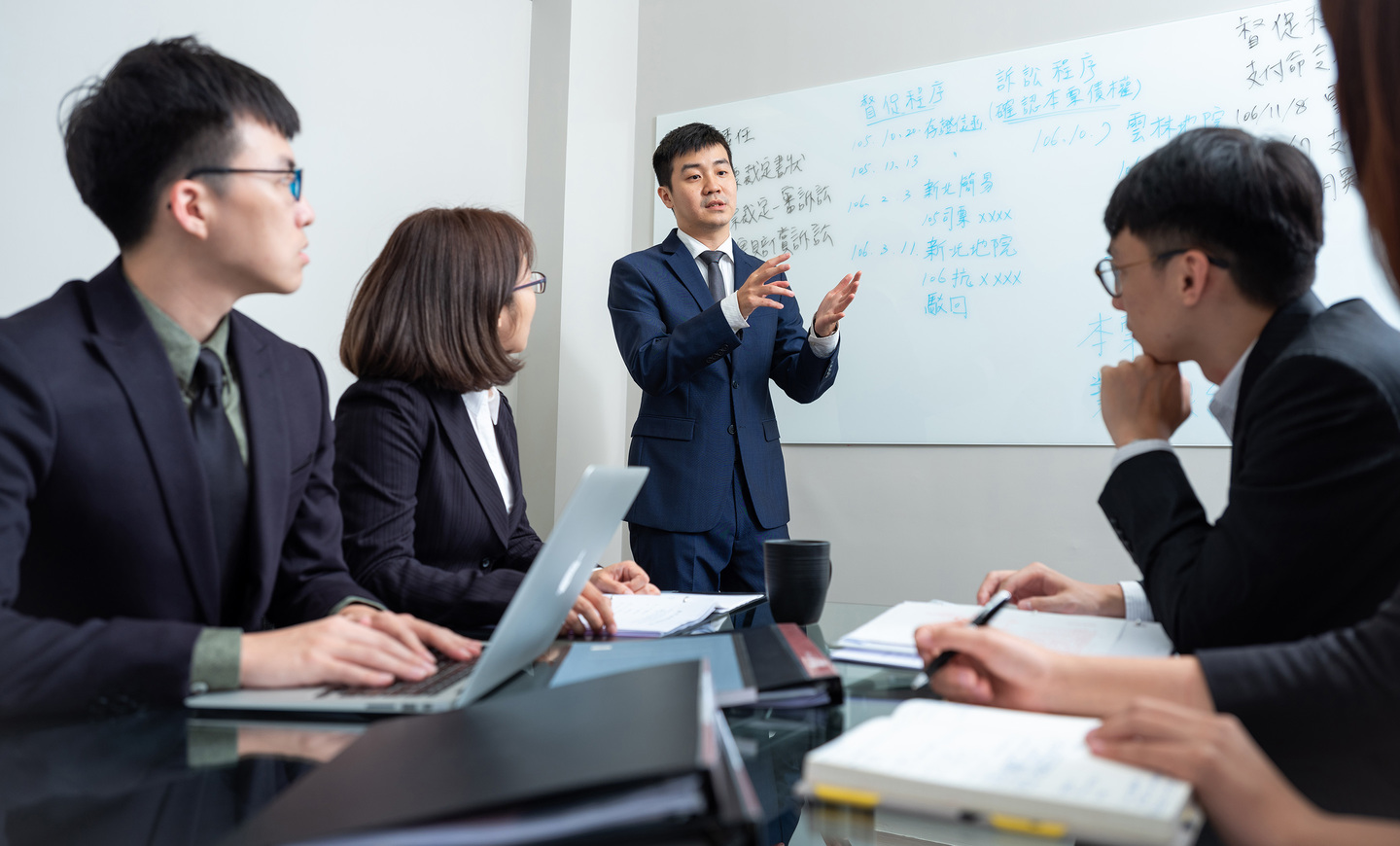 喆律法律事務所