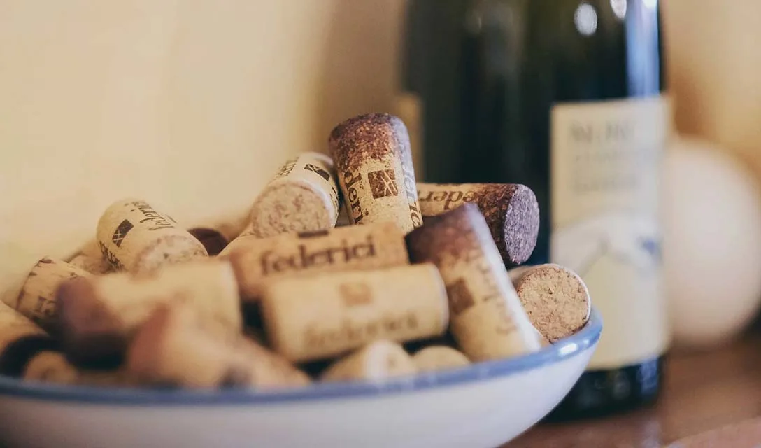 5 top ways to remove a cork without a corkscrew - Tested!