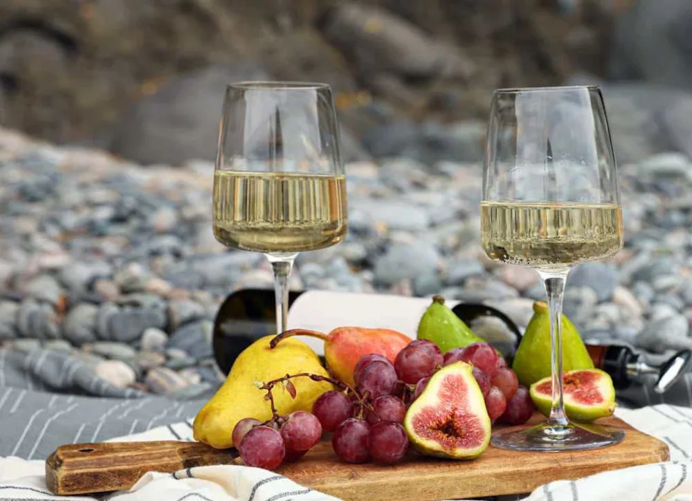 Popular types of white wine - Block 1 - Image