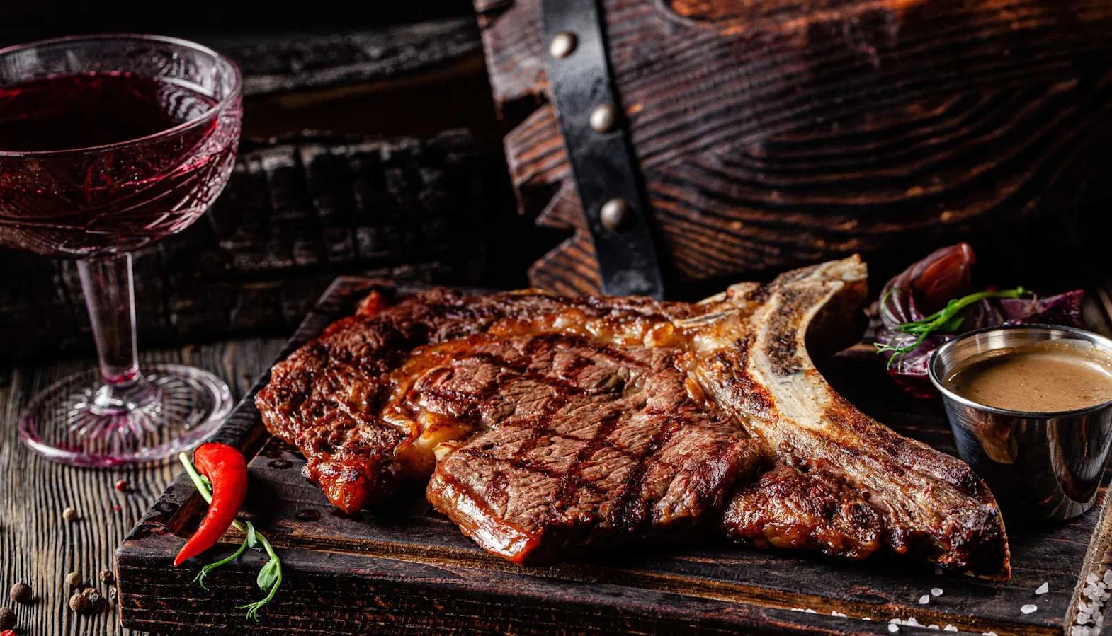 Best Wines To Pair With Steak - Tips for choosing best wines - Image