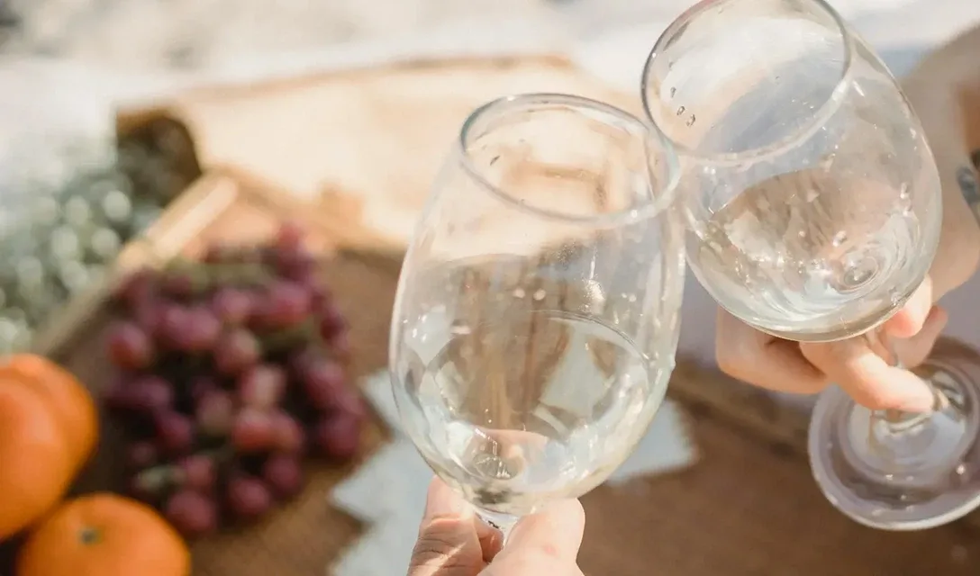 Blog promo - Our top summer gifts for wine lovers - Image
