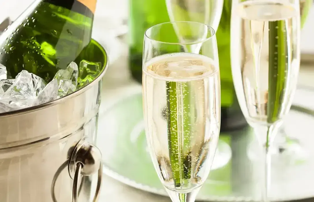 How long does Champagne last