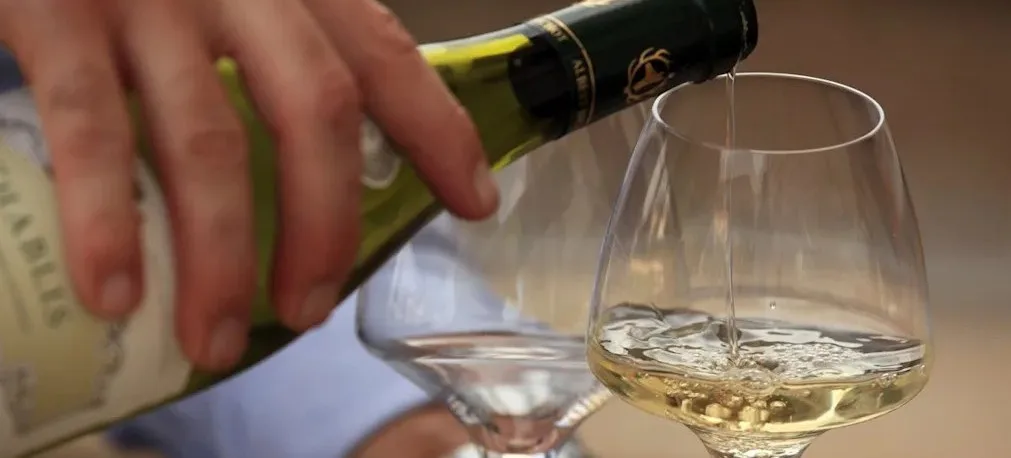 chablis being poured