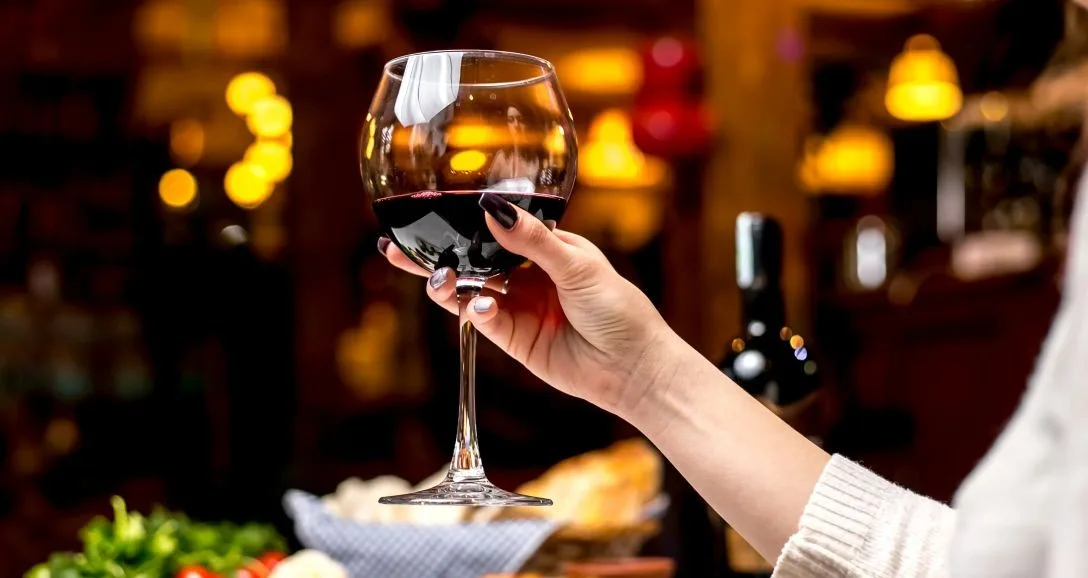 Pinot Noir vs Merlot - Taste Profiles - Image