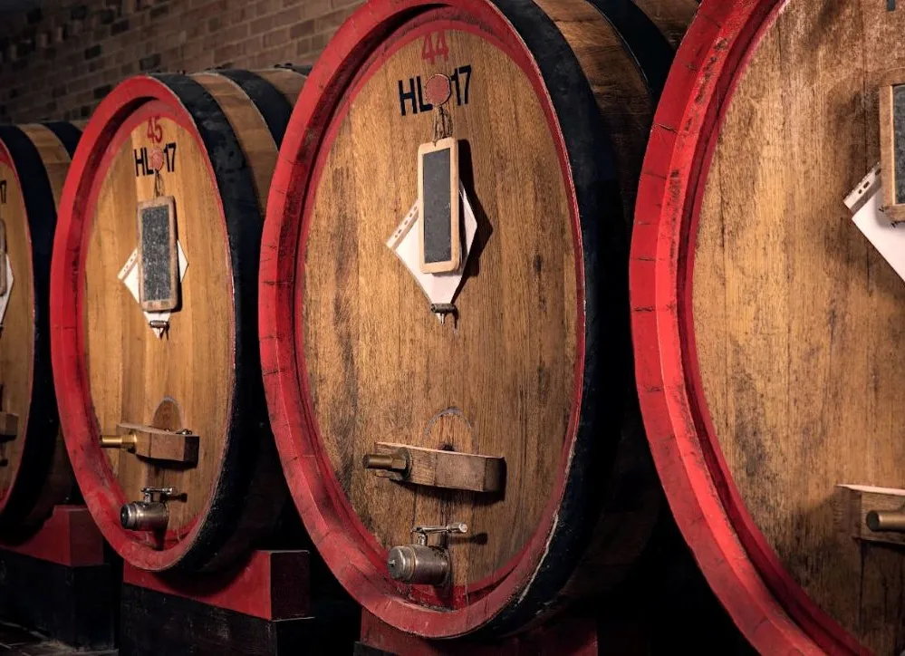 Guide to Barolo Wines - Ageing - Image