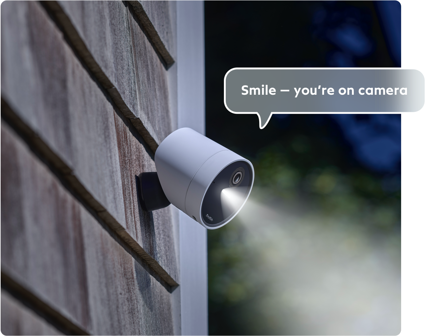 SimpliSafe Outdoor Security Camera Warn Off Intruders - Updated