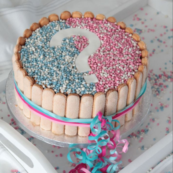 gender-reveal-cake