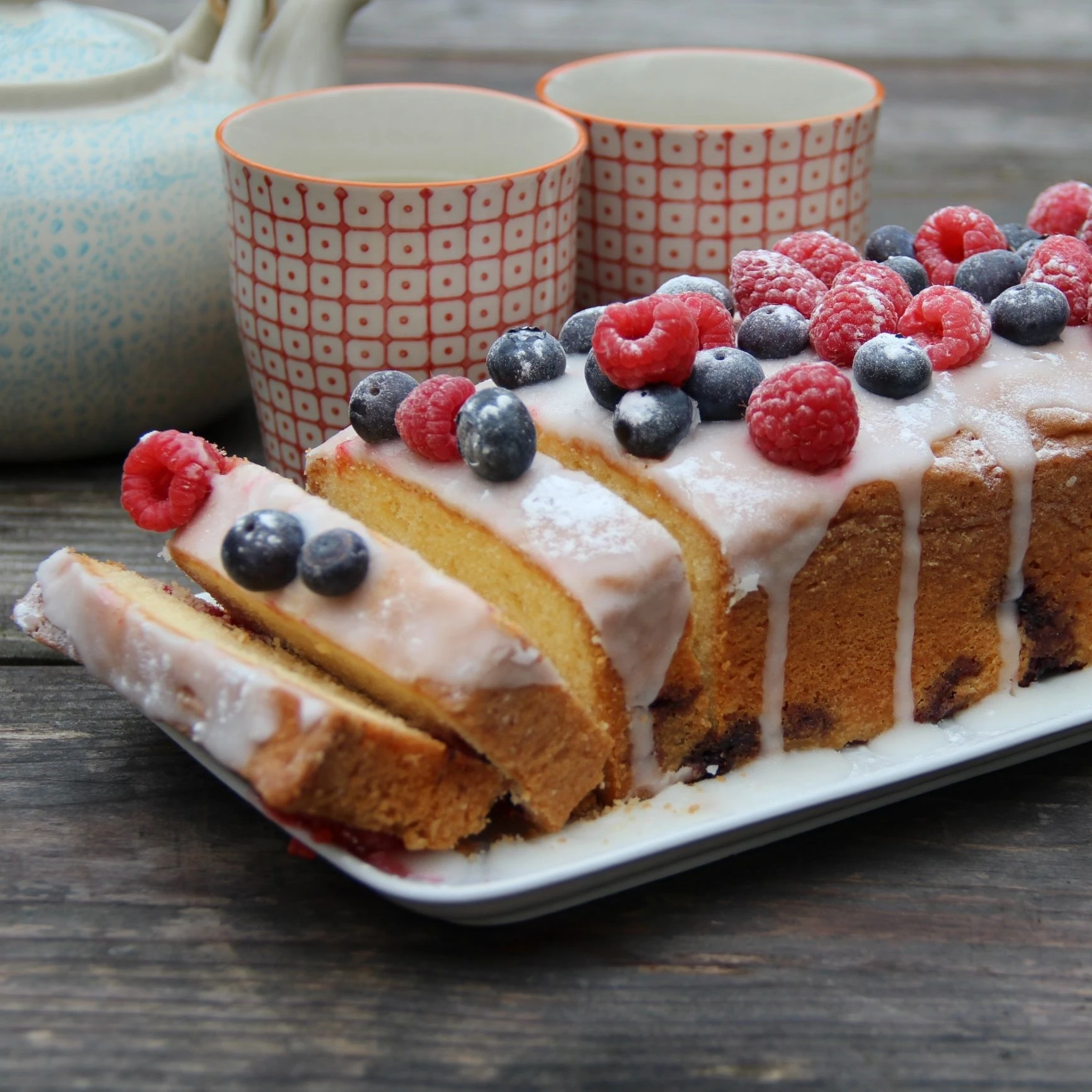 Recept: Boerencake met zomerfruit - Bakken.nl