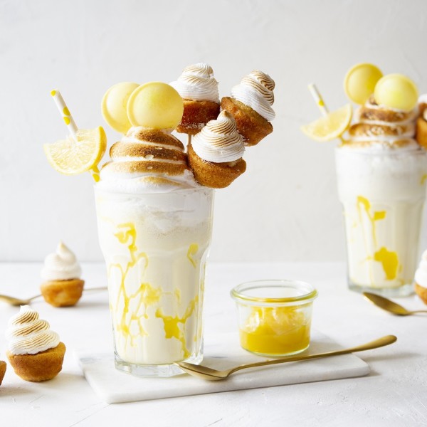 Lemon meringue freakshake