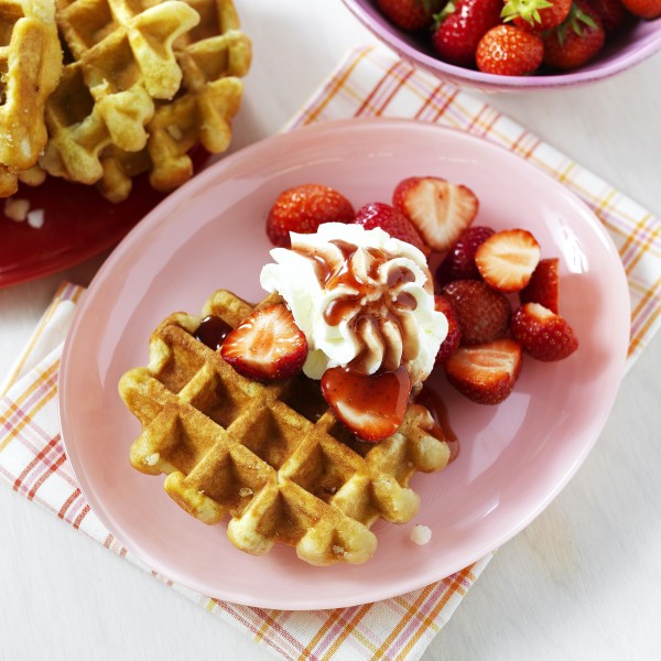 Belgische wafels met slagroom en aardbeien