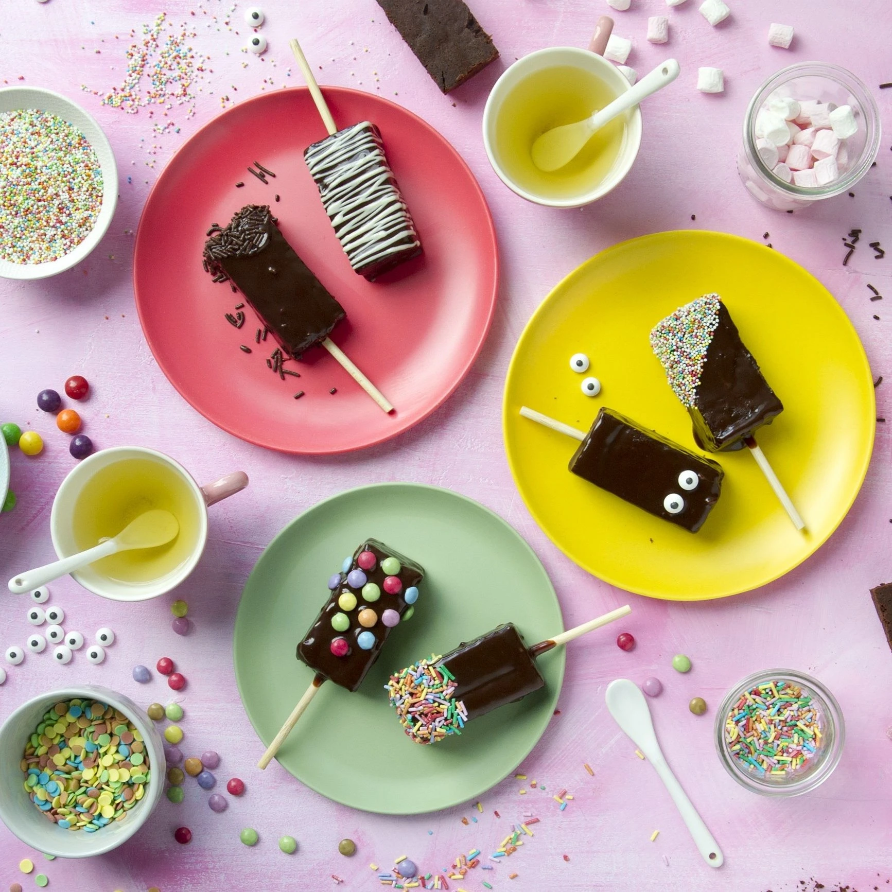 Recept: Brownie lolly's, helemaal from scratch - Bakken.nl