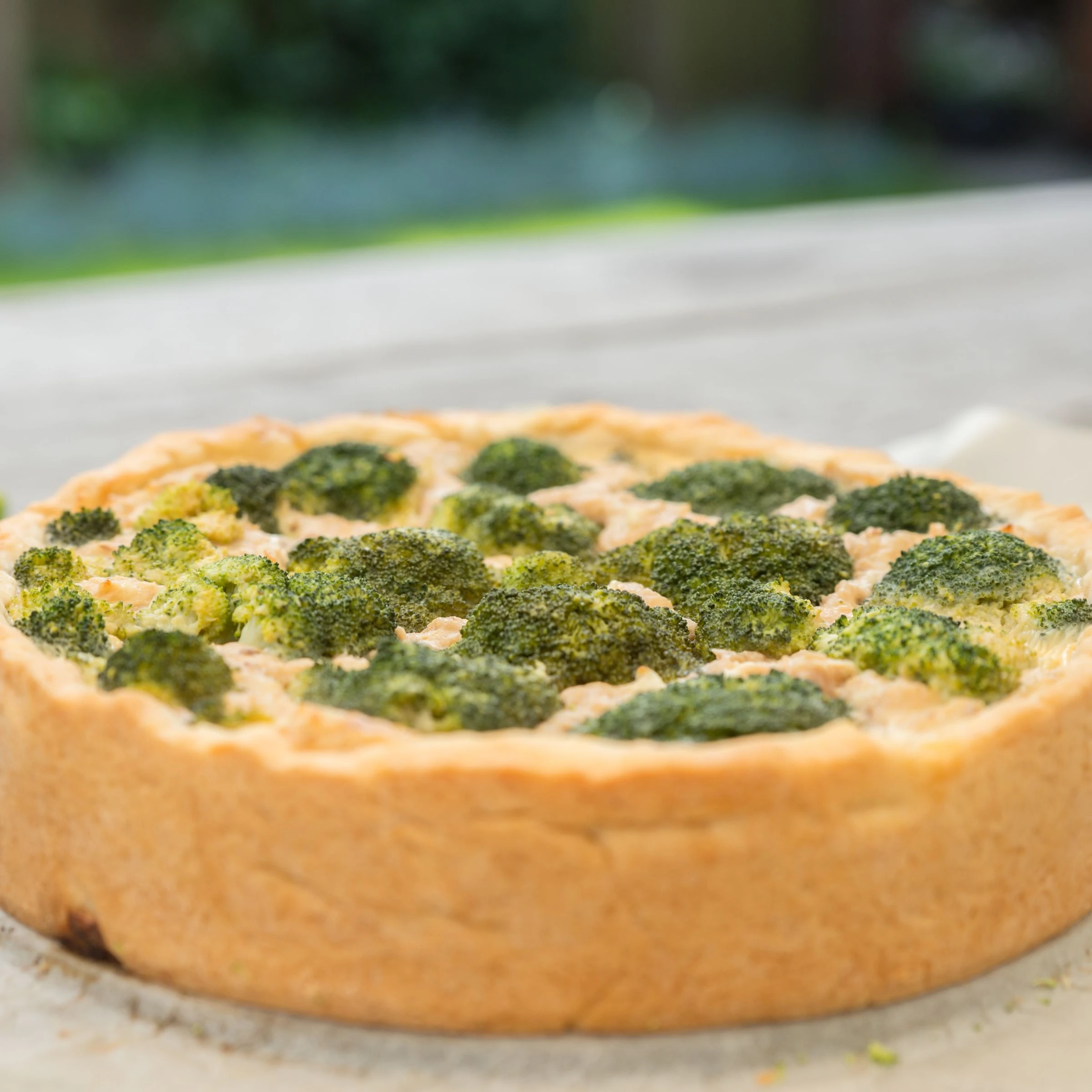 Recept: Hartige taart met broccoli en tonijn - Bakken.nl
