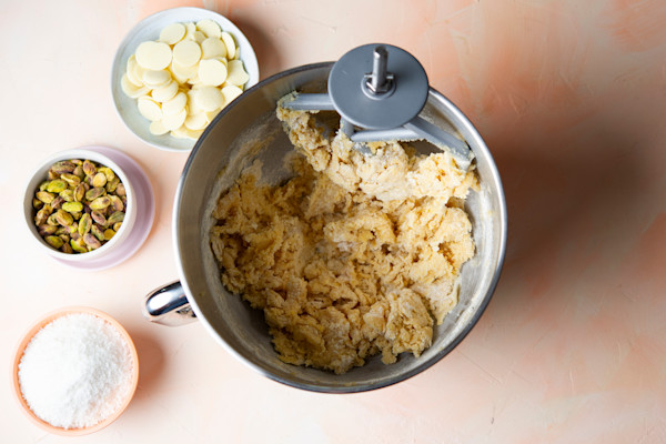 Recept - Bakken.nl - Kokoskoekjes - Pistache en witte Chocolade - stap voor stap 4