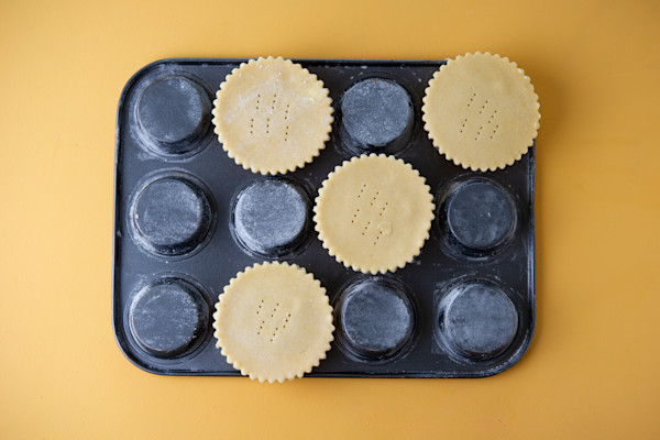 Recept - Bakken.nl - Aardbeien gebakjes - stap voor stap - 4