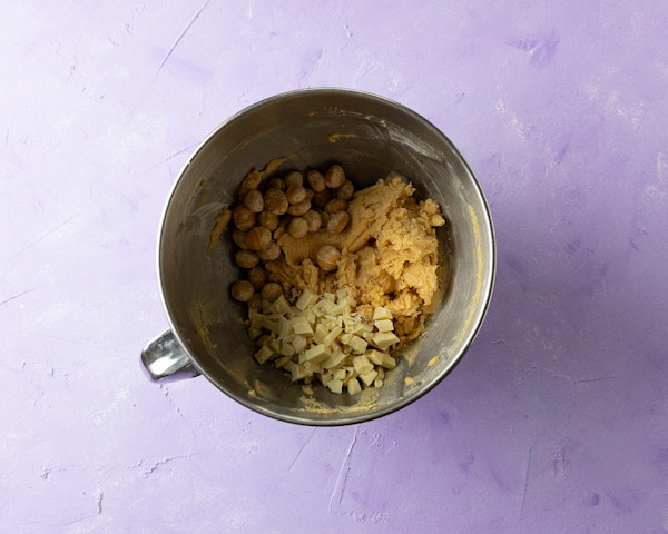 Bakken.nl - Glutenvrije chocolatechips met macadamianoten en witte chocolade - 06