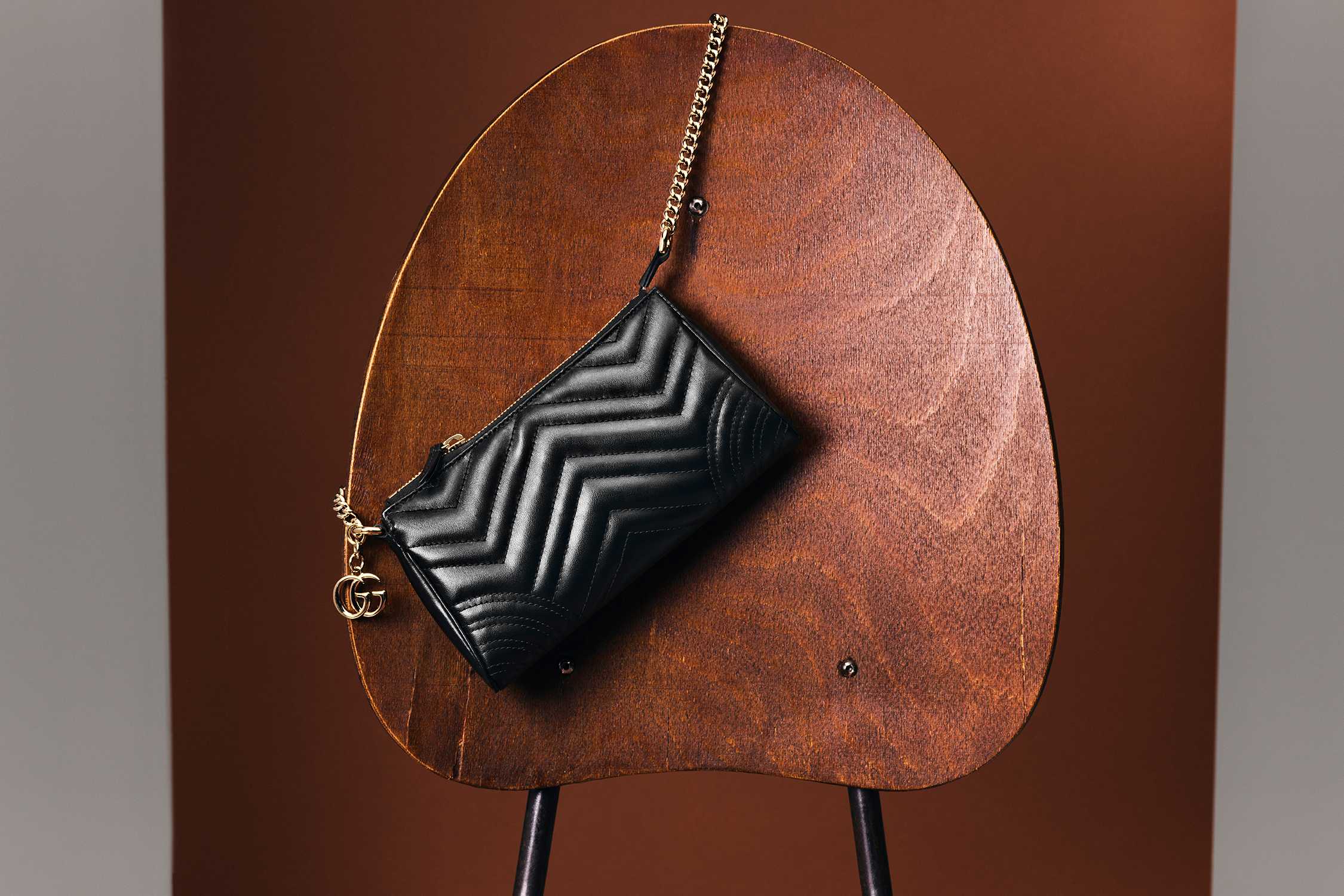 Black Gucci quilted chain pouch