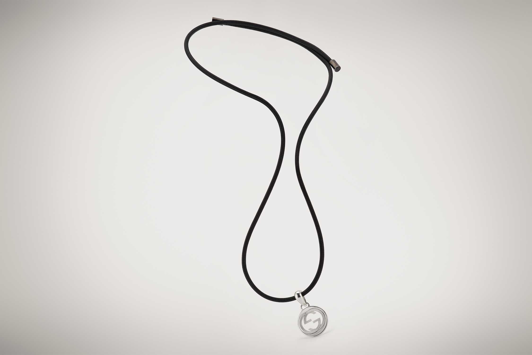 Black cord necklace silver Gucci pendant