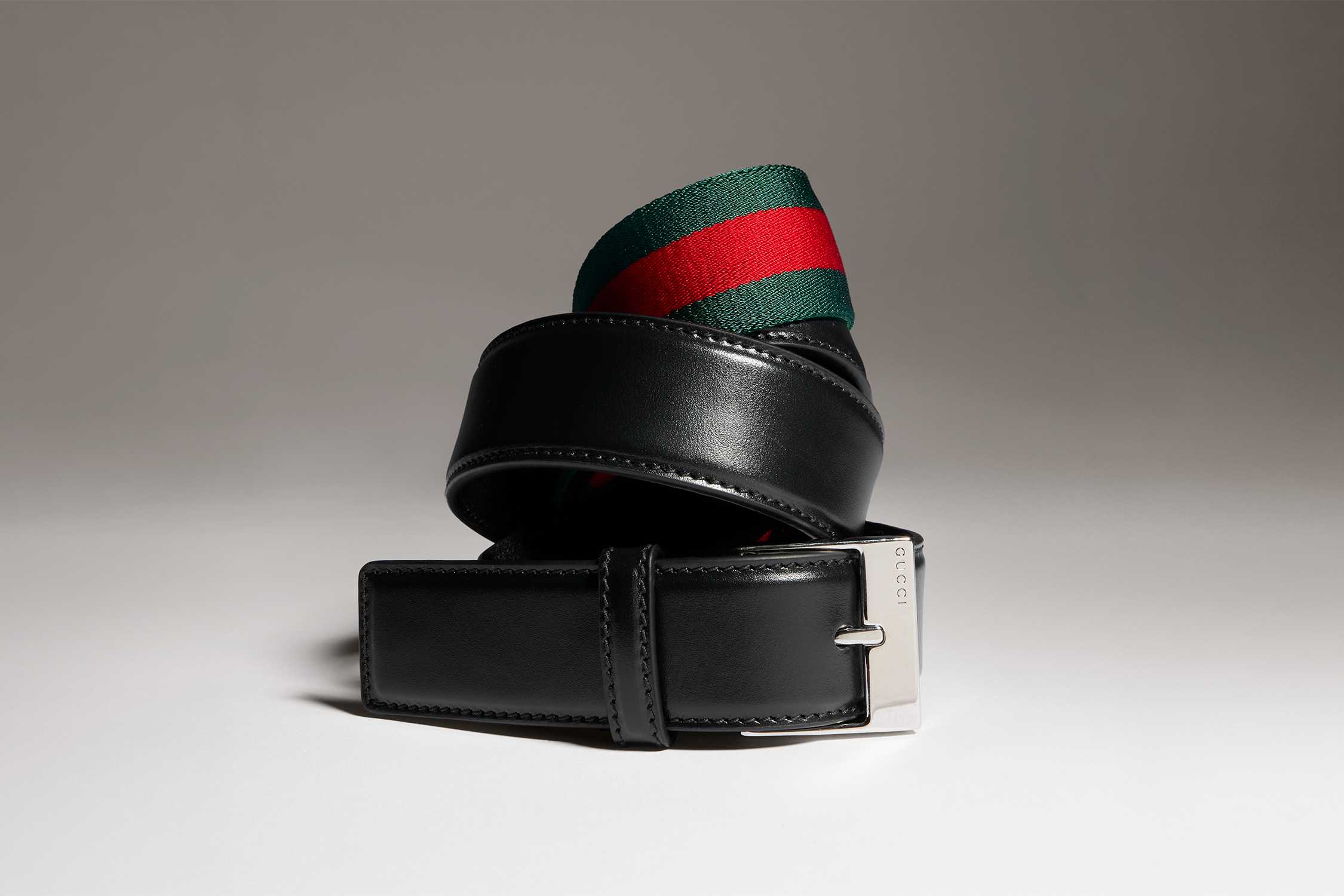 Black Gucci belt red green stripe