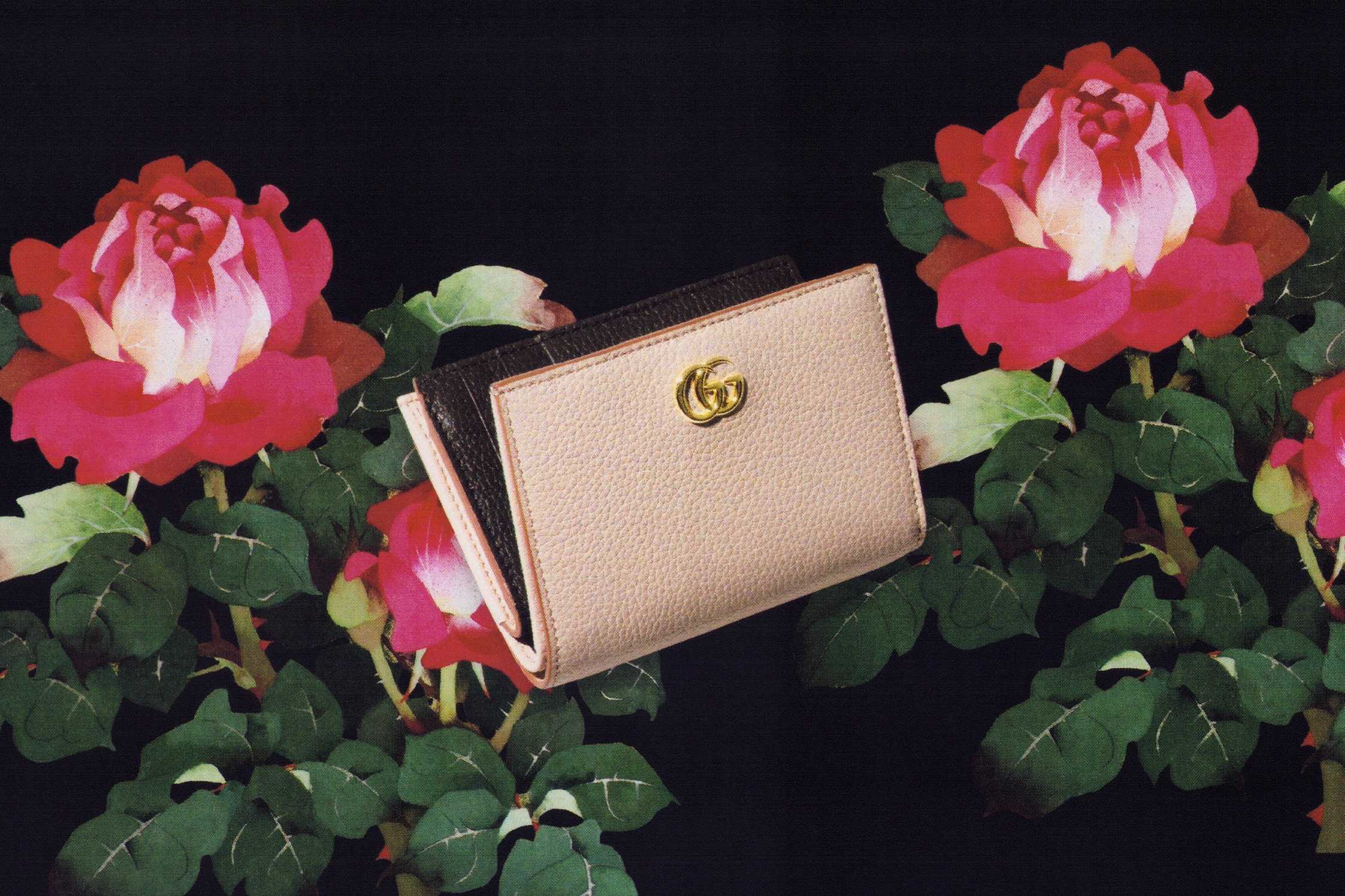 Gucci beige leather bi-fold wallet
