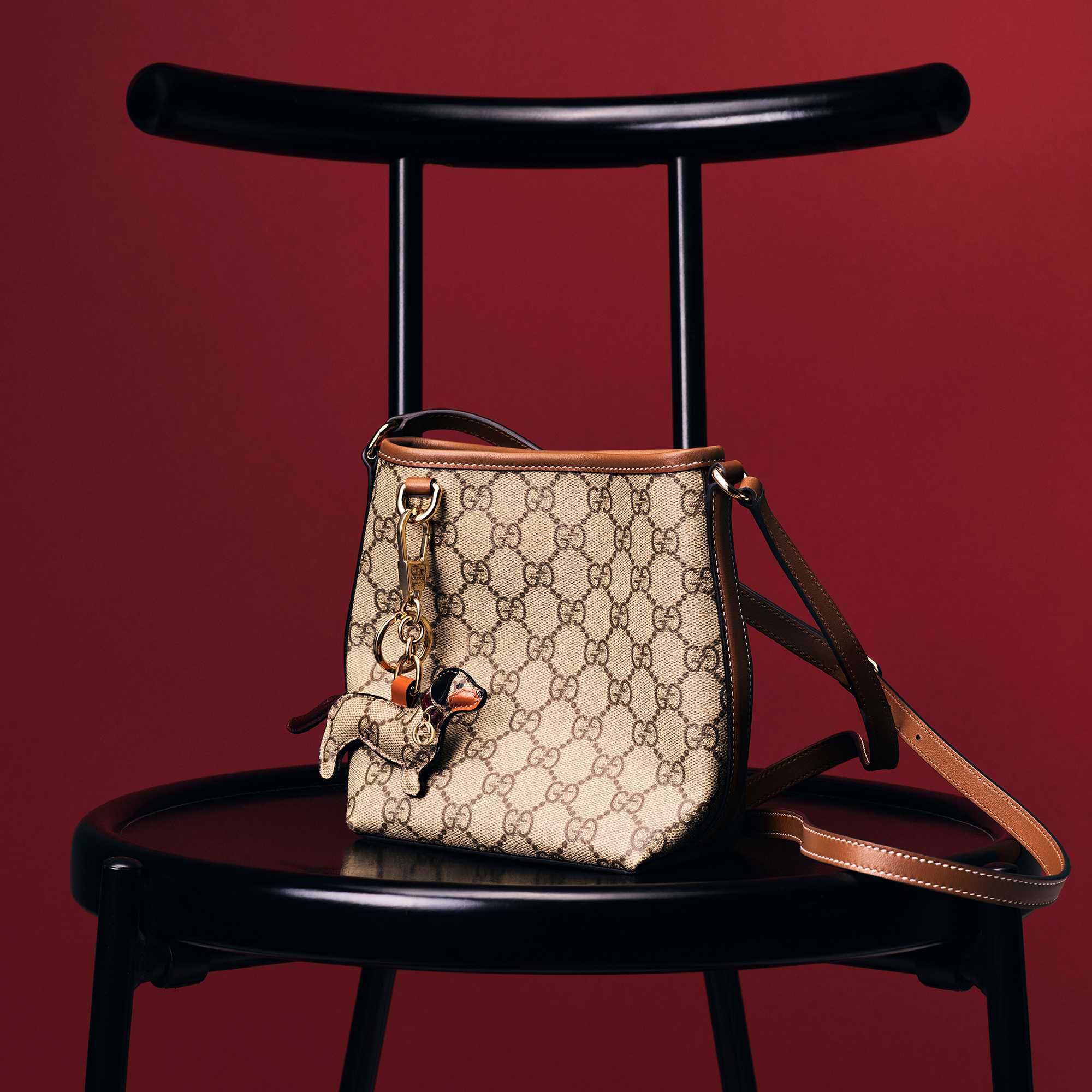White Gucci quilted shoulder bag
