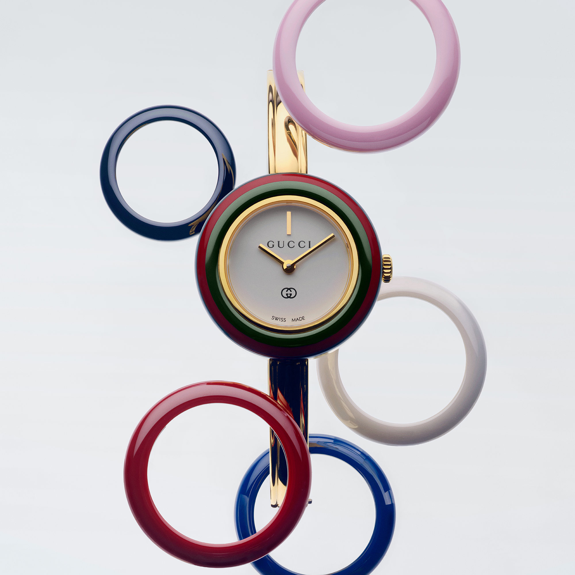 極美品 希少 GUCCI 腕時計 タイムレス ビー ゴールド ブラック 稼動 極美品 希少 GUCCI 腕時計 タイムレス ビー ゴールド ブラック 稼動 極