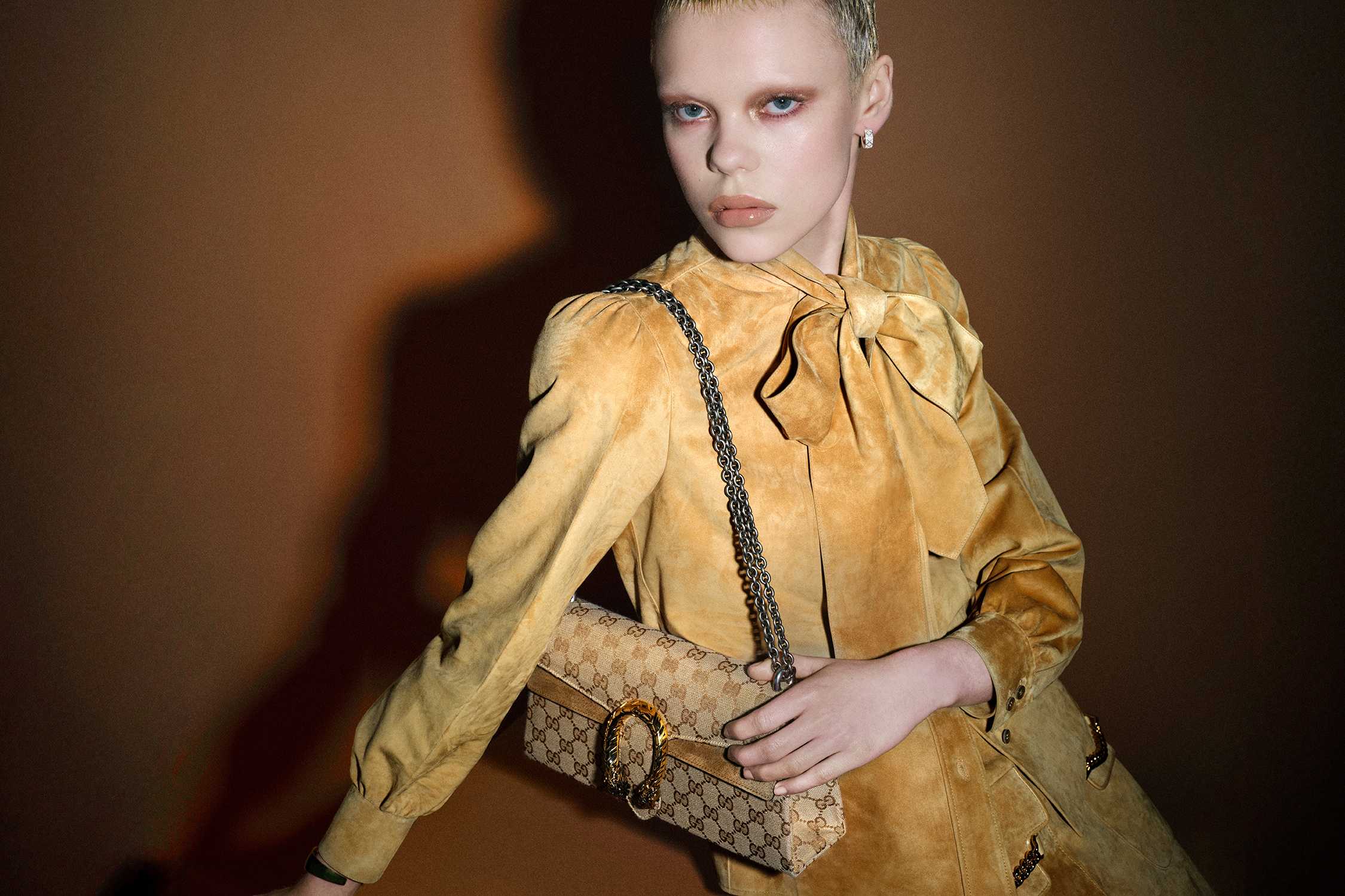 Gold Gucci bag with chain