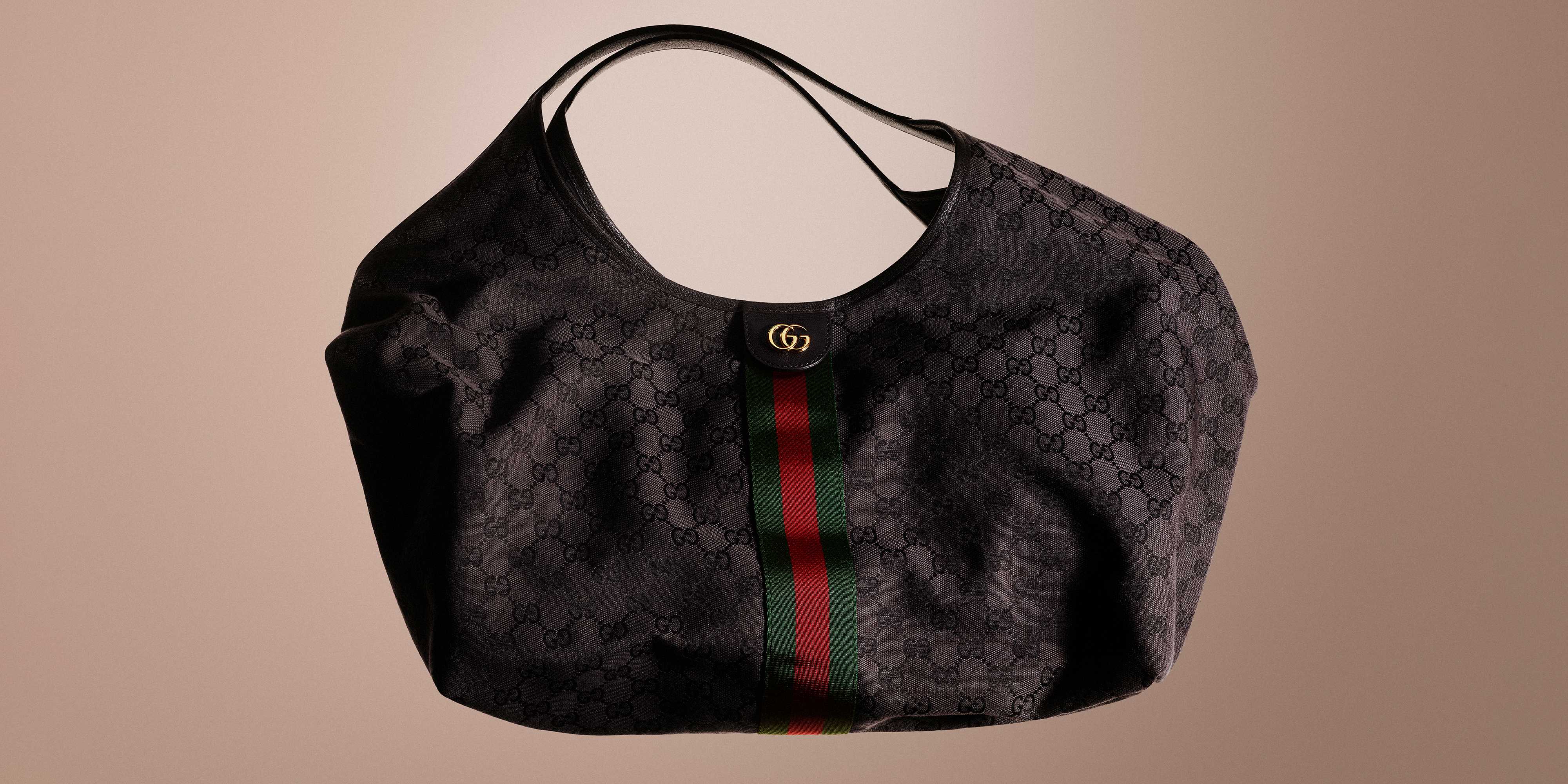 검은색 구찌 모노그램 토트백