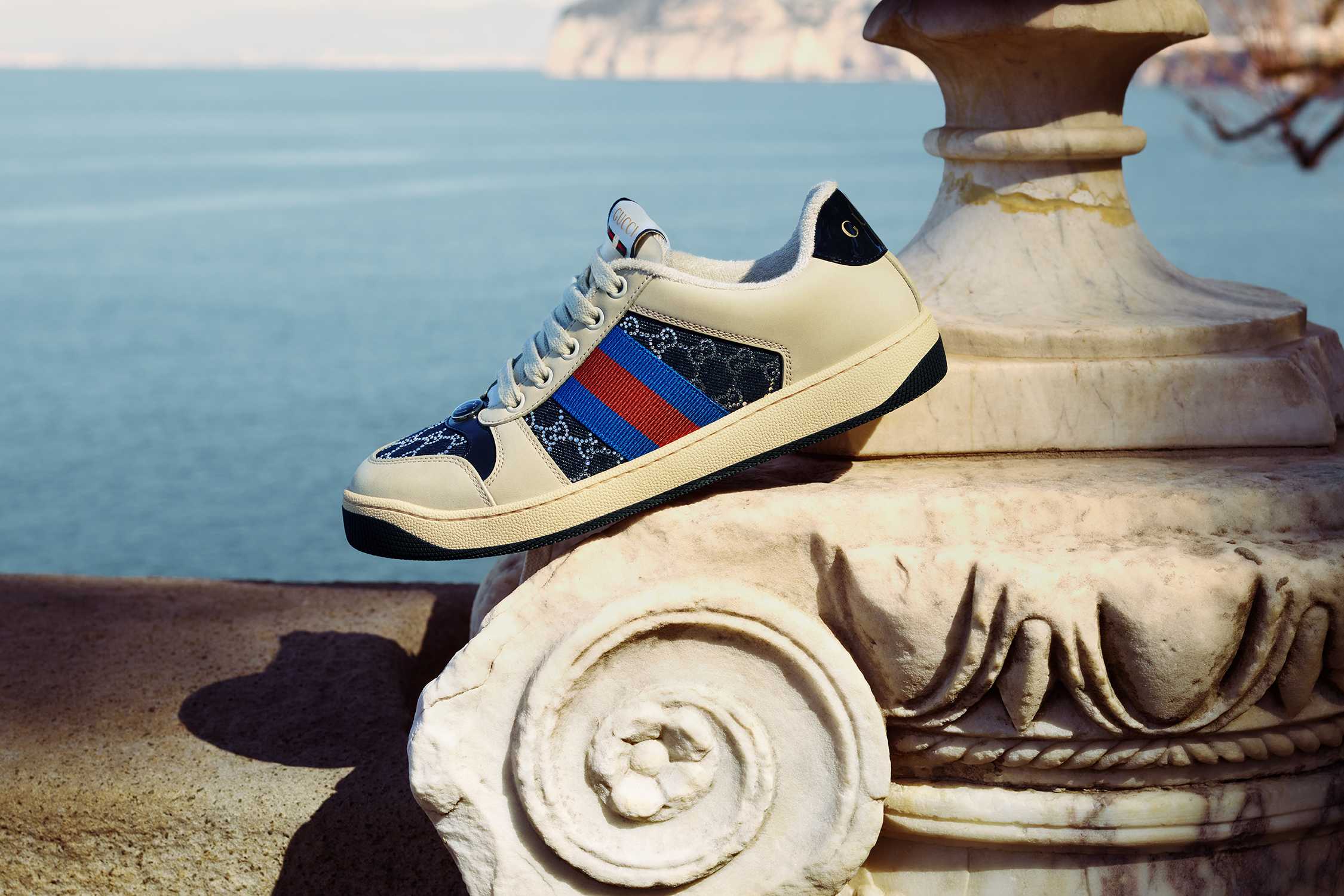 Gucci sneaker with blue-red stripes