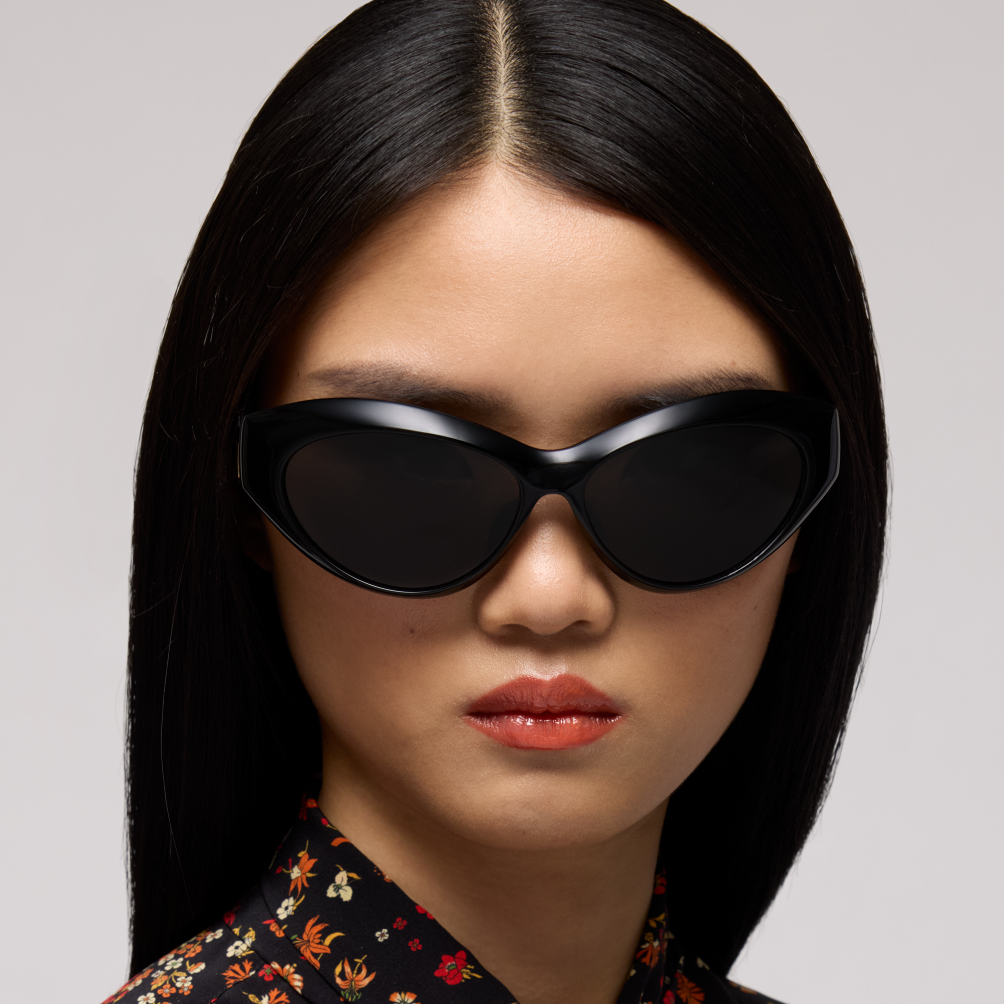 ウィメンズ〕GUCCI デザイナー サングラス & シェード | GUCCI® JP